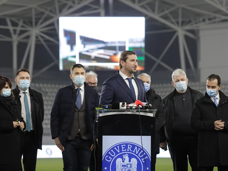 Stadionul de Rugby Arcul de Triumf a fost inaugurat în decembrie în prezența lui Ludovic Orban care a promis că acolo va rămâne casa rugby-ului. Acum vrea și Novak să-l inaugureze, dar să-l și ia cu totul Foto: INQUAM Photos/George Călin