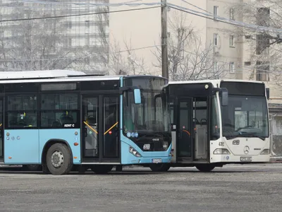 Autobuze STB, într-o autobază - Foto: INQUAM PHOTOS /Octav Ganea (Imagine cu rol ilustrativ)