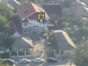 VIDEO Imagini din aer din timpul perchezițiilor supravegheate din elicopter, la „Academia de cerșit” din Țăndărei