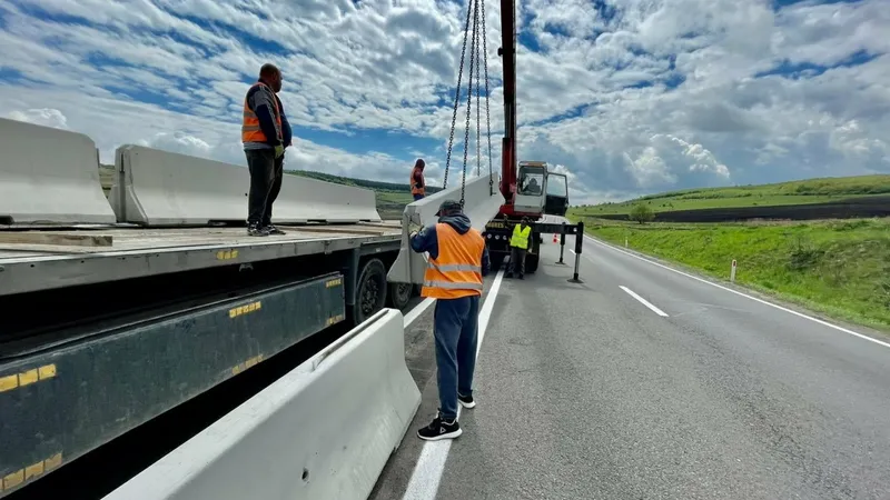 Despărțitoarele de sens reduc numărul accidentelor rutiere cu 35%/ Foto: CNAIR
