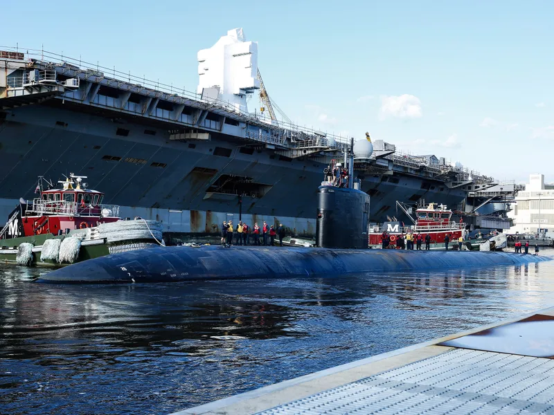 Sute de submarine SUA, cu oțel inferior calitativ. FOTO: US NAVY