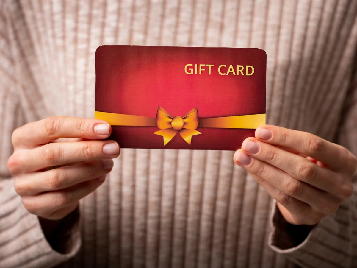 Acestea sunt capcanele atunci când cumperi vouchere tip cadou de Crăciun. Au pățit-o mulți clienți