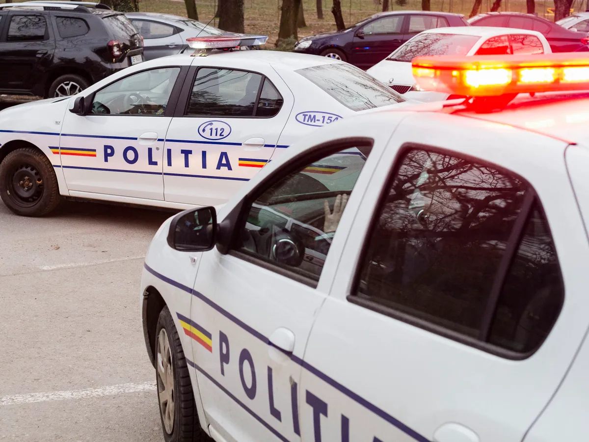 Șofer oprit cu focuri de armă în București. Foto Inquam Photos/Cornel Putan