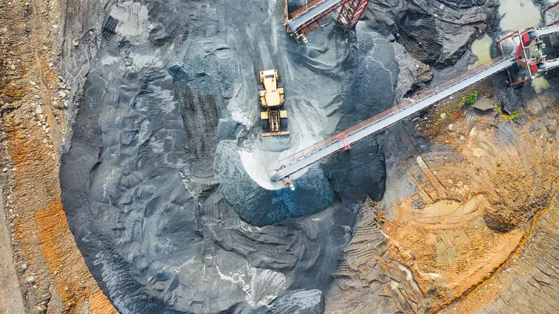 România reintră în jocul resurselor: investiții de peste 600 milioane € în minerit strategic - FOTO: Pexels (imagine cu rol ilustrativ)