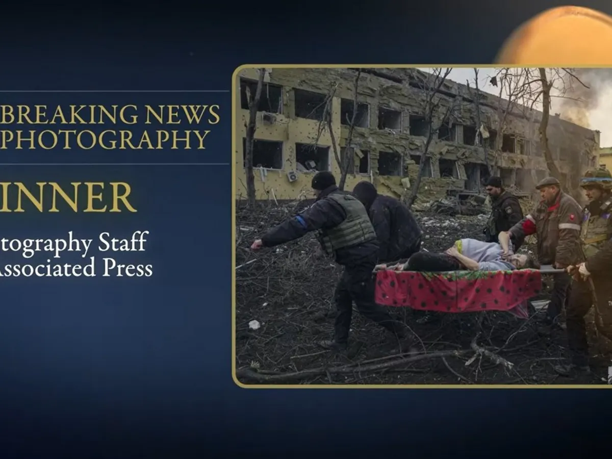 Fotojurnalistul român Vadim Ghirda și colegii săi Bernat Armangue, Emilio Morenatti, Felipe Dana, Nariman El-Mofty și Rodrigo Abd din echipa Associated Press au câştigat premiul Pulitzer la categoria „Breaking News Photography” - Foto: captură video