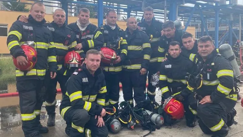 Pompierii au fost trimiși d eurgență la Petromidia Foto: IGSU