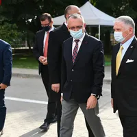 Sorin Cîmpeanu, despre închiderea școlilor din Ilfov: DSP își depășește atribuțiile/FOTO: Facebook/SorinCimpeanu