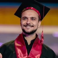 Cum alungăm medicii care vor să revină în România: „Nu am trecut de paznicul de la Minister” - Foto: Linkedin Dennis Ursachi