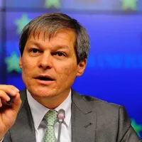 Cioloş: USR are nevoie să depăşească fracturile care încă există după fuziune /foto: zf.ro