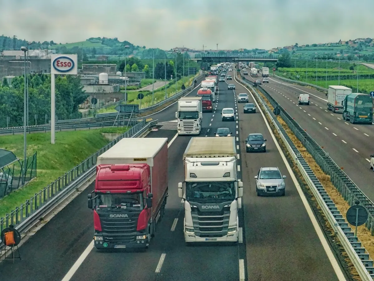 Cum arată circulația auto spre litoral în acestă după-amiază? Unde se înregistrează coloane de autovehicule?