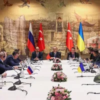 Kievul și-a avertizat diplomații să nu mănânce, să nu  bea la negocieri cu rușii/foto: aa.com.tr