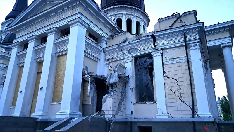 Cea mai mare catedrală din Odesa, lovită intenționat de ruși, a fost ctitotirtă de un mitropolit român Foto: Newsweek România
