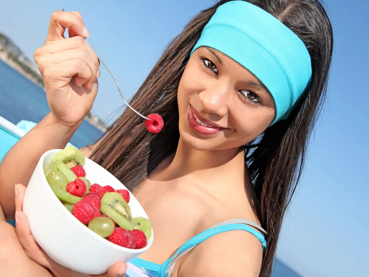 Secretul japonez pentru slăbire fără dietă. Regula de 80% care îți pregătește corpul pentru vară