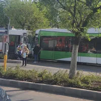 Accident incredibil, în București. Două tramvaie s-au lovit frontal, bot în bot - Foto: Facebook / Info Trafic Bucuresti și Ilfov