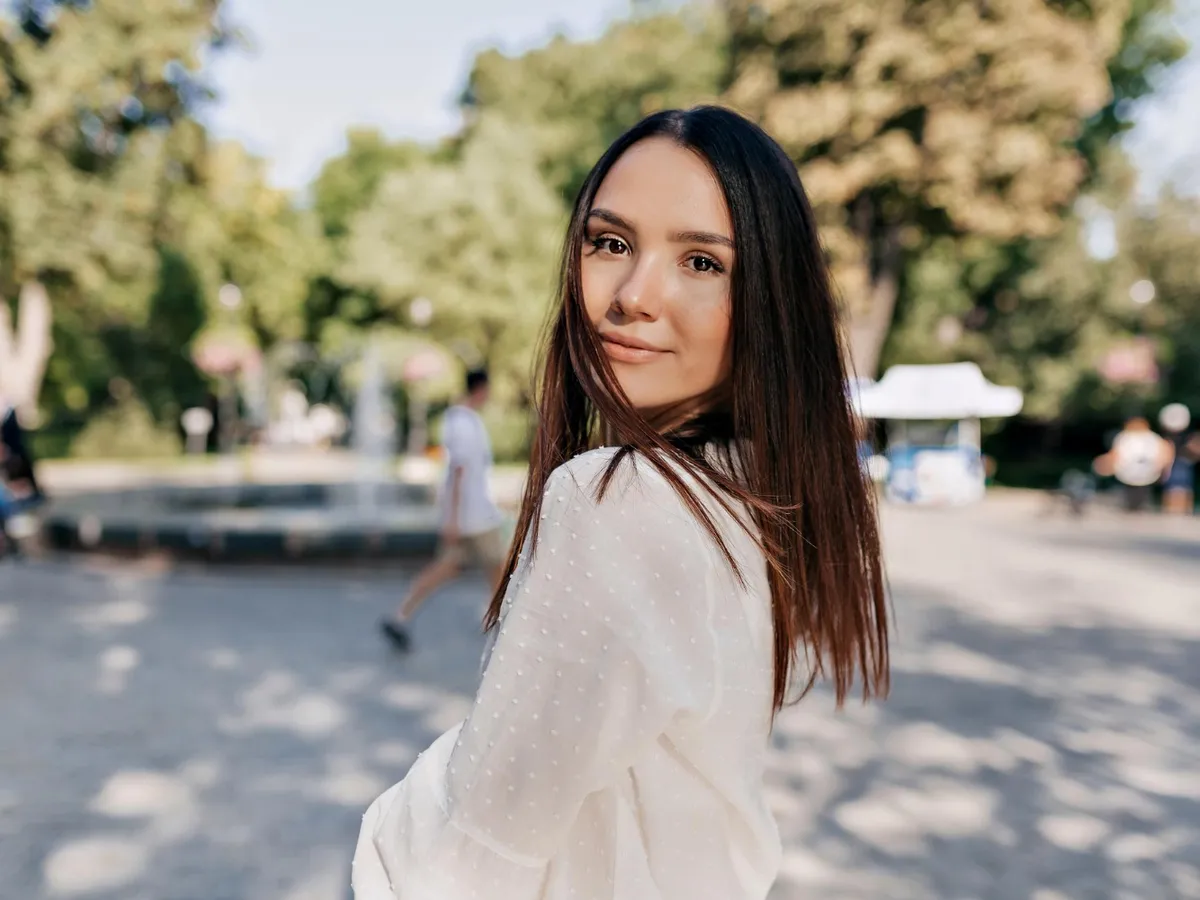 27.000 lei primă de la stat pentru tinerii cu vârste cuprinse între 16 și 30 de ani. Cine primește ajutorul?