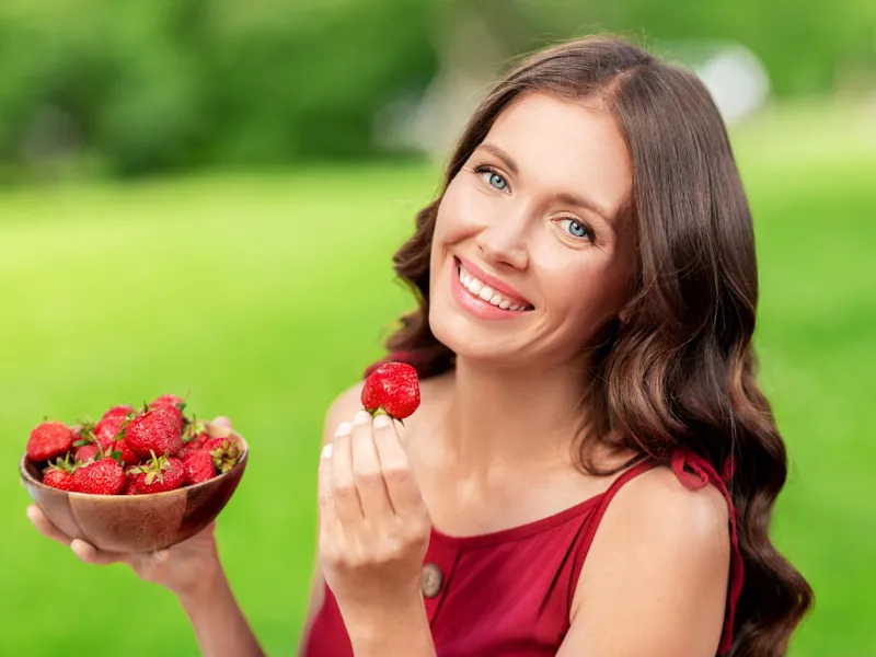 Alimentul dulce care te ajută să slăbești și scade glicemia. Îl mănânci vara cu gingiile - Foto: Freepik (imagine cu rol ilustrativ)