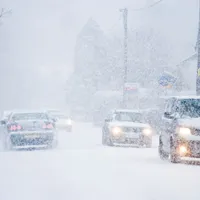 METEO România, sub cod portocaliu și galben de ninsori abundente, ploi și vânt. Zonele vizate - Foto: Profimedia images