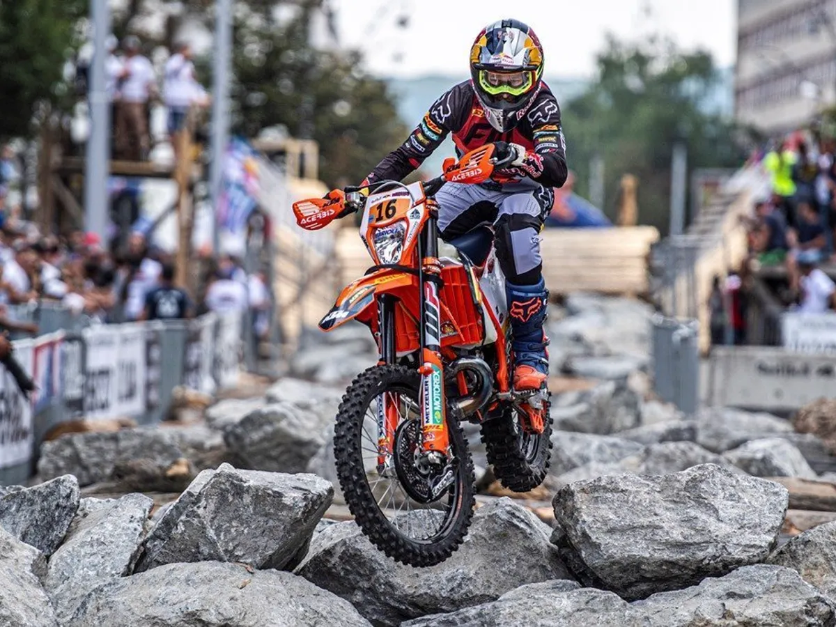 Taddy Blazusiak a câștigat Prologul Romaniacs 2019