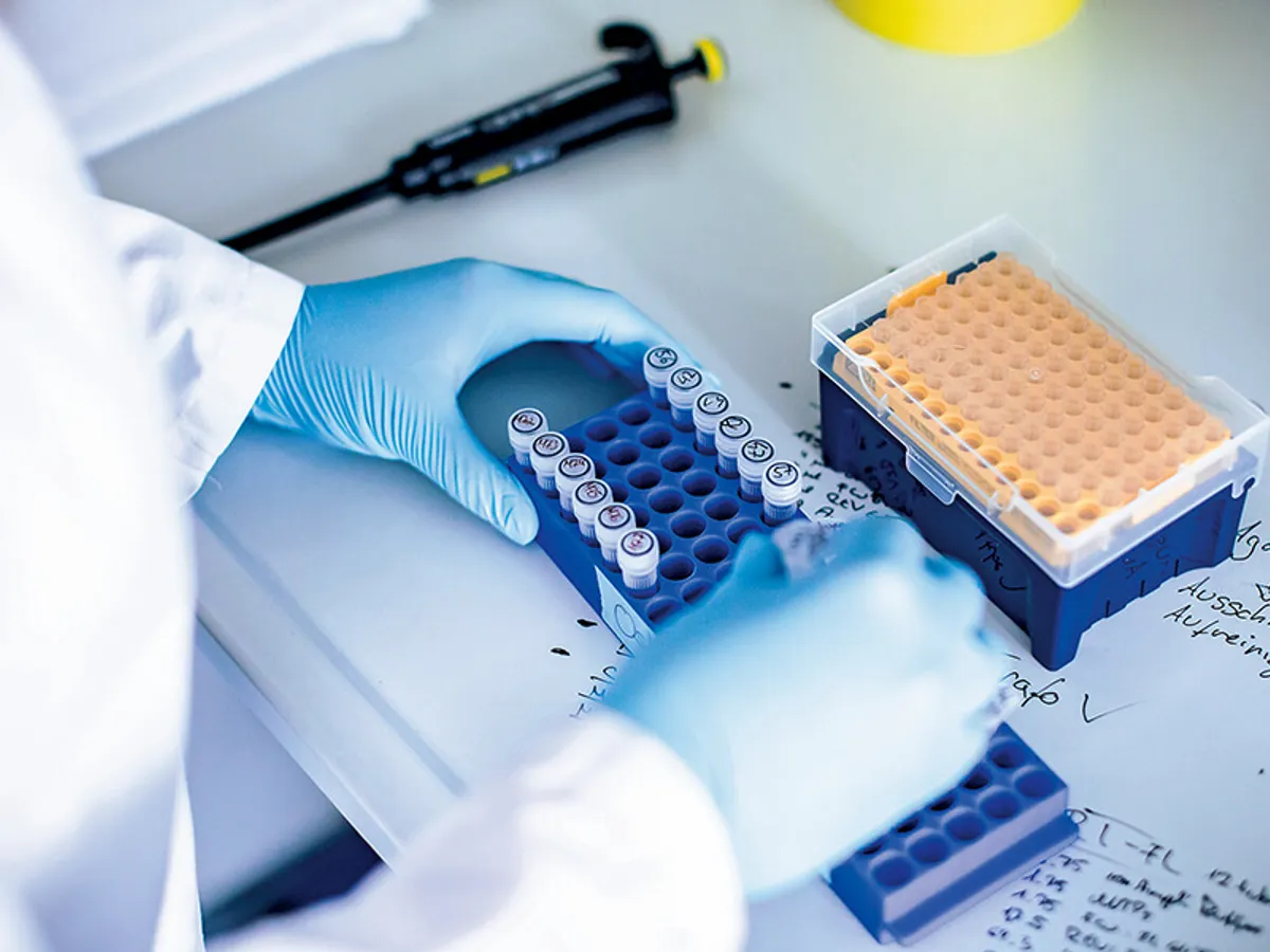 Probe de coronavirus într-un laborator de cercetare din Düsseldorf