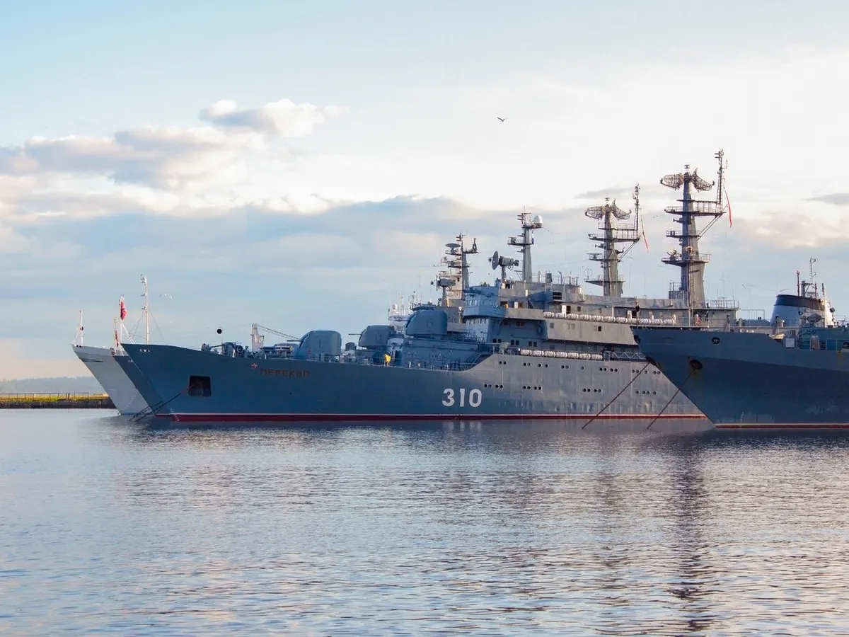 Nave din Flota Mării Baltice a Rusiei - Foto: Pofimedia Images