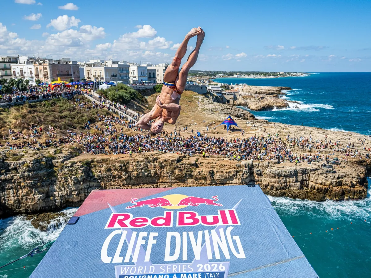 Constantin Popovici a încheiat Seria Mondială Red Bull Cliff Diving 2026 pe locul 3 - Foto; Red Bull