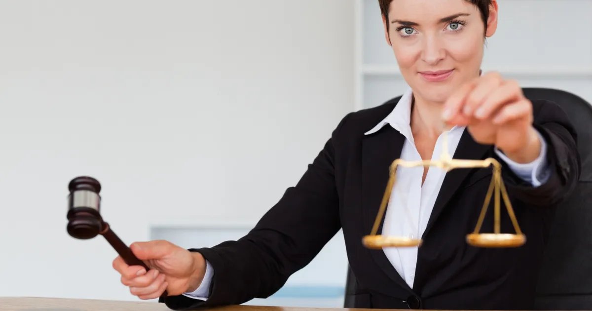 luna noiembrie – Newsweek România