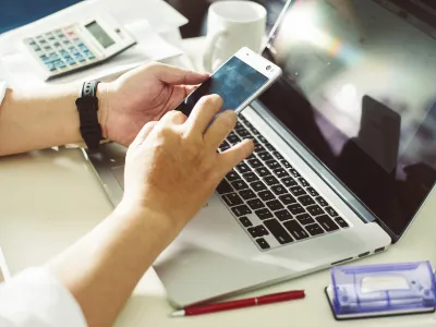 Top 10 întrebări frecvente înainte de a deschide un cont bancar online în 2025