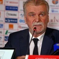 Doliu în fotbalul românesc. Fostul președinte al Rapidului, găsit mort în casă. Copos: "Sunt șocat" - Foto: Profimedia images
