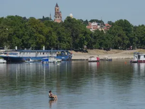 Debitul Dunării, la mai puţin de jumătate faţă de media multianuală a lunii iulie - Foto: Profimedia Images