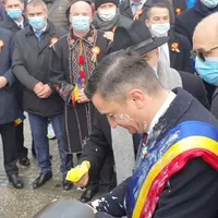 Primarul Chirica mânjit cu iaurt. Sursa: Ziarul de Iași