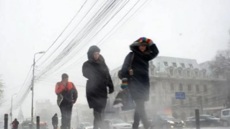 Cum va fi VREMEA în orele următoare. Meteorologii anunță ploi și ninsori în mai multe zone din țară - Foto: Observator