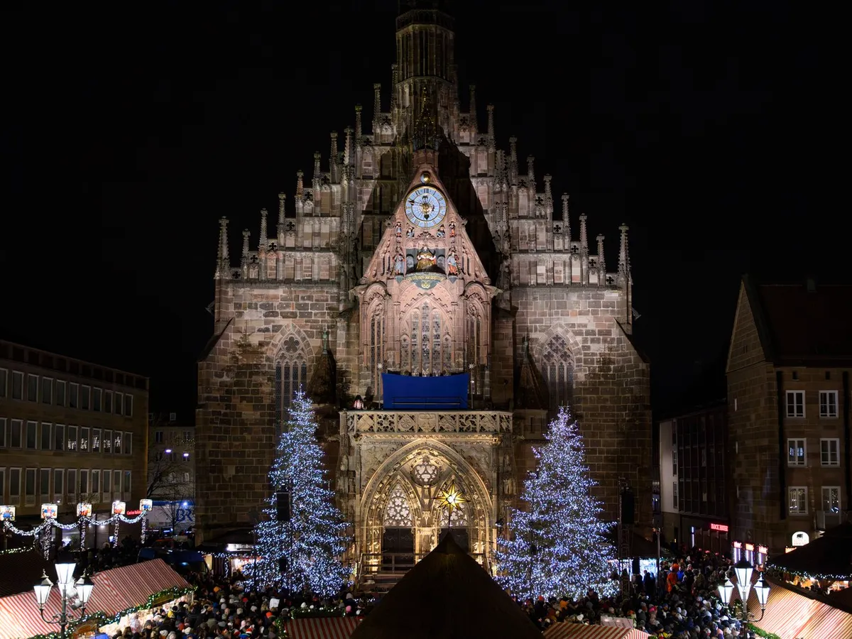 VIDEO S-a deschis Târgul de Crăciun de la Nürnberg, unul dintre cele mai vechi și mai faimoase din lume