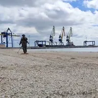 După ce a distrus orașul, Rusia anunță reluarea activităţii portului Mariupol sub patronajul său. / Foto: Profimedia