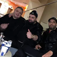 Mircea nebunu, Florin Salam, Vali Nebunu. Frații Nebunu au intrat în conflict cu interlopul Romi Neguș: I se spune Rumeguș, căprioara. Un țăran incult  Foto: Facebook