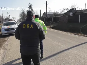 Doi șoferi, prinși în timp ce încercau să mituiască Poliția Rutieră. Ce au făcut? - Foto: DGA (imagine cu rol ilustrativ)