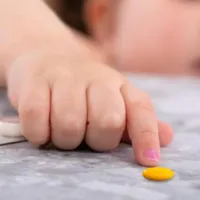 Copil de doi ani, de urgență la spitalul după ce ar fi înghițit accidental pastile pentru tensiune - Foto: Arhivă / imagine cu caracter ilustrativ