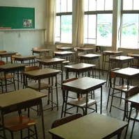COVID la școală: 1.091 de elevi confirmați, 795 de clase au activitatea faţă în faţă suspendată. / Foto: rfi.ro