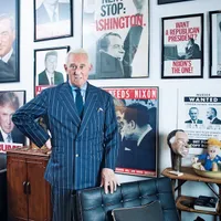 Șmecherii și piedici. Acest prinț întunecat al politicii americane, în noul său apartament din New York, decorat cu imagini și obiecte din istoria Partidului Republican