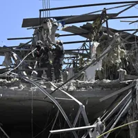 Jurnaliști Reuters grav răniți, unul decedat, în atacul lui Putin asupra hotelului din Kramatorsk - Foto: Profimedia Images