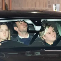 Ciclistul Mark Cavendish și soția sa pleacă de la Chelmsford Crown Court. /  Foto: Profimedia