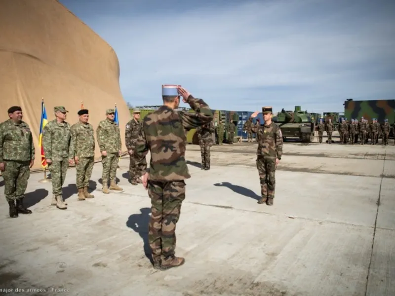 S-a schimbat comanda Grupului de luptă al NATO în România: Cine este colonelul detașat la Cincu - Foto: MApN