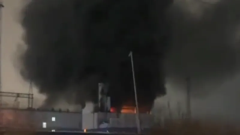 Explozie urmată de un incendiu major lângă Moscova. Rușii se tem de un atac ucrainean cu drone - Foto: X/ @Maks_NAFO_FELLA