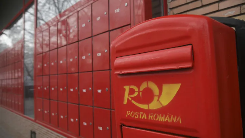 Poșta Română intră în „Metaverse”. Lansează primul NFT, un timbru digital aniversar. / Foto: INQUAM Photos/Octav Ganea