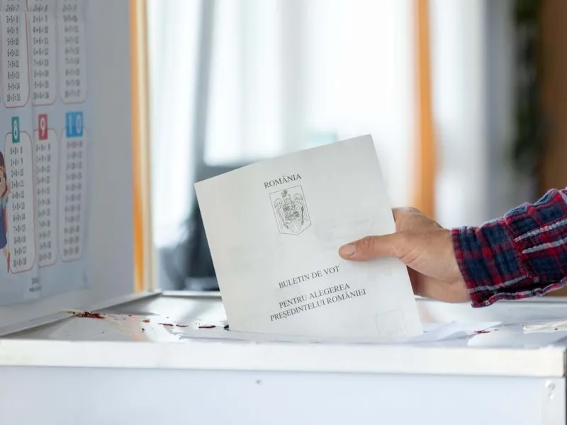 Votare în Ipoteşti, judeţul Suceava - Foto: INQUAM PHOTOS/Casian Mitu