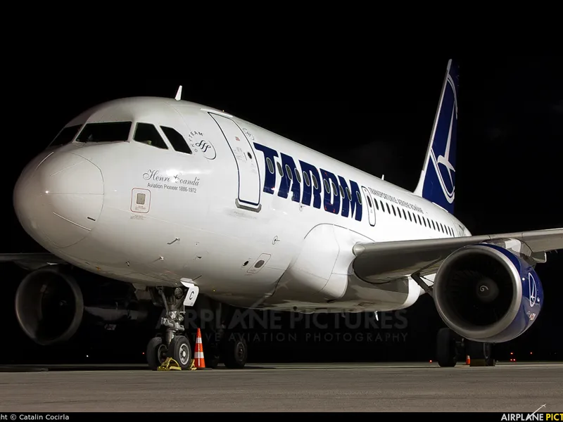 Airbus A 318 al companiei Tarom Foto: Airplane Pictures