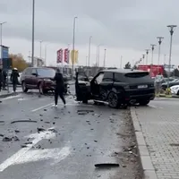 Accident incredibil în parcarea Mall Baneasa. / Foto: captură video