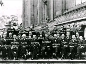 Fotografia de la Conferinţa Solvay din 1927- Foto: Facebook