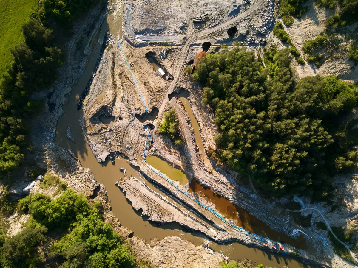 Râul Mureș, contaminat. Poluarea de la Praid ajunge în Ungaria și omoară peștii. Dezastru ecologic - Foto: INQUAM PHOTOS / Alex Nicodim
