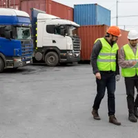 Interdicție impusă de autoritățile române, începând de marți. Ce nu mai putem primi din Ungaria - Foto: Freepik (rol ilustrativ)