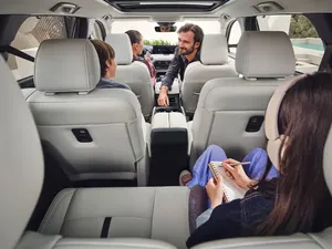 Cauți o mașină spațioasă, cu 7 locuri, și diesel, ca să consume puțin? Nu mai există prea multe - Foto: Mazda